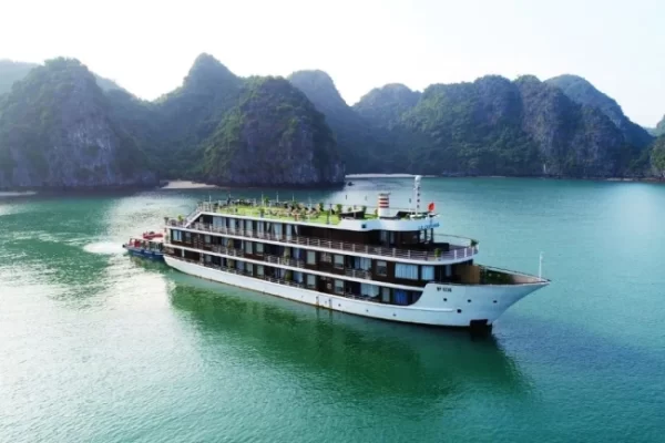 Halong Package Tour